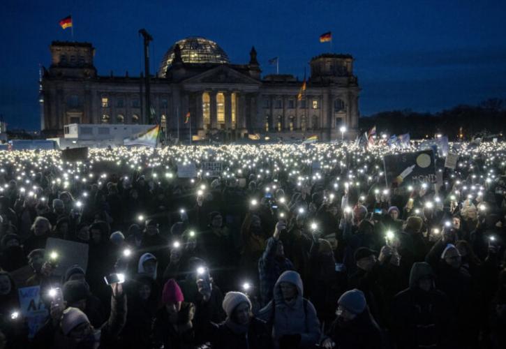 Γερμανία: Εκατοντάδες χιλιάδες διαδήλωσαν κατά του AfD