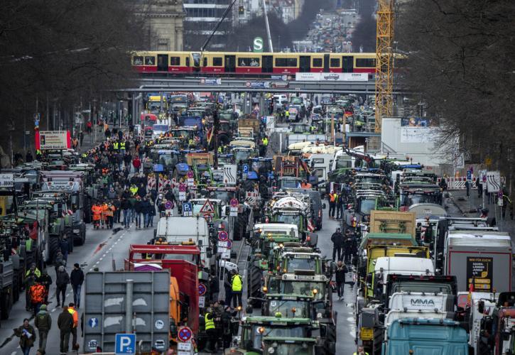 ΕΕ: Έξι αγροτικές ενώσεις απορρίπτουν την πρόταση της Κομισιόν για τα εισαγόμενα ουκρανικά προϊόντα