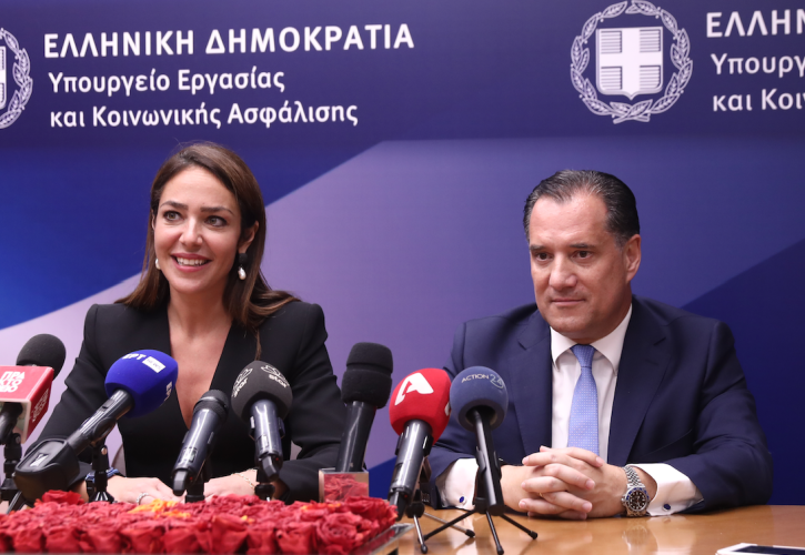 Μιχαηλίδου στο υπ. Εργασίας: Ξαναγυρνώ εδώ, παραλαμβάνοντας από έναν πολύ ικανό υπουργό