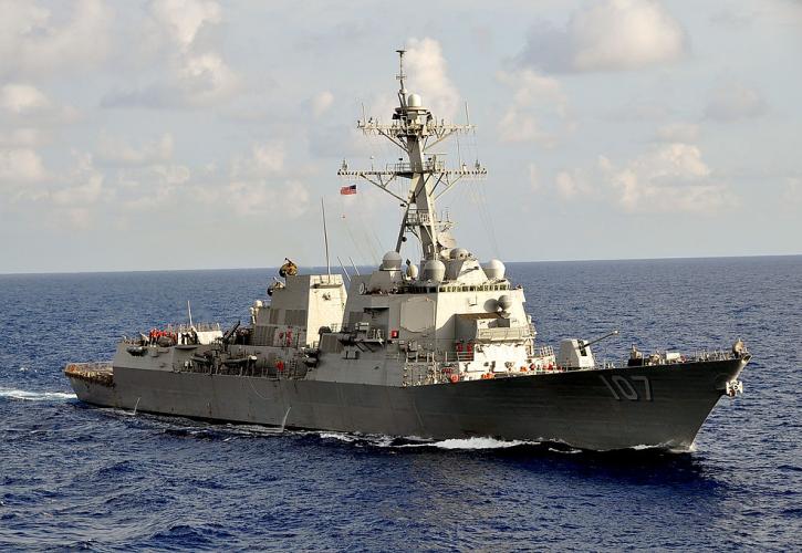 Πολεμικό πλοίο των ΗΠΑ καταρρίπτει πύραυλο κρουζ των Χούθι που κατευθυνόταν στην Ερυθρά Θάλασσα