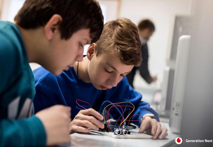 Vodafone: Το Generation Next εισάγει μαθητές και εκπαιδευτικούς στον κόσμο του AI