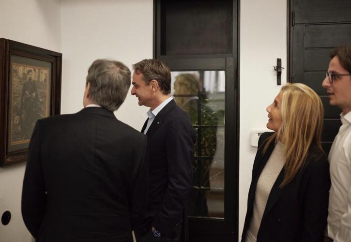 Απ’ τα Χανιά και τον Μπλίνκεν, σε μεταναστευτικό και αθλητικά ο Κυριάκος - Ο Φλωρίδης έχει κέφια