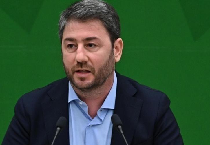 Ανδρουλάκης: Πρωθυπουργός «εικονικής πραγματικότητας» ο Μητσοτάκης