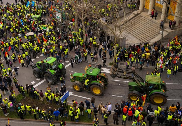 Ισπανία: Χιλιάδες αγρότες διαδήλωσαν στη Μαδρίτη
