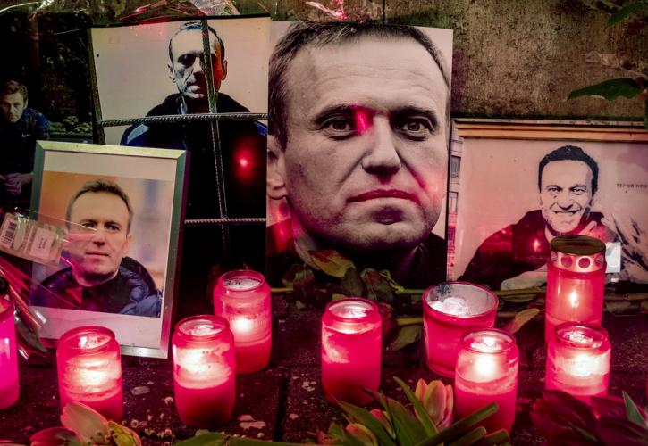 Ρωσία: Η σορός του Αλεξέι Ναβάλνι παραδόθηκε στη μητέρα του
