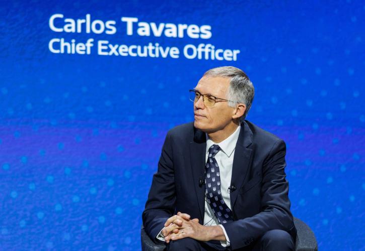 Stellantis: Η αμοιβή του Κάρλος Ταβάρες αυξήθηκε κατά 56% το 2023
