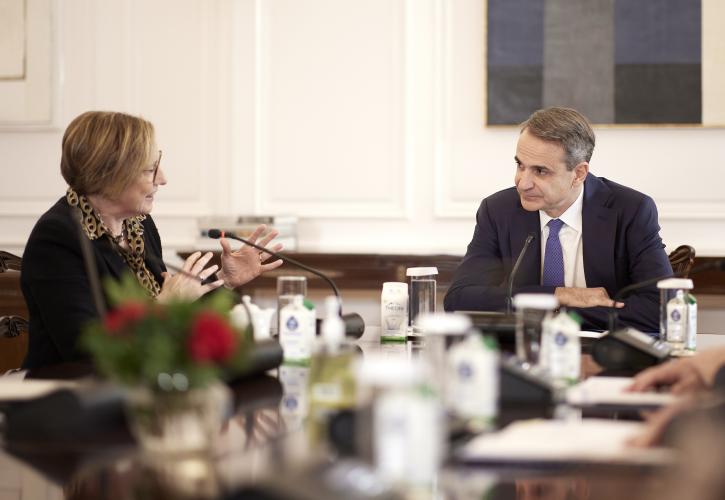 Συνάντηση Μητσοτάκη με την CEO της Vodafone 