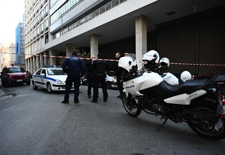 Εντοπίστηκε μοτοσυκλέτα που χρησιμοποιήθηκε στην βομβιστική επίθεση στο υπουργείο Εργασίας