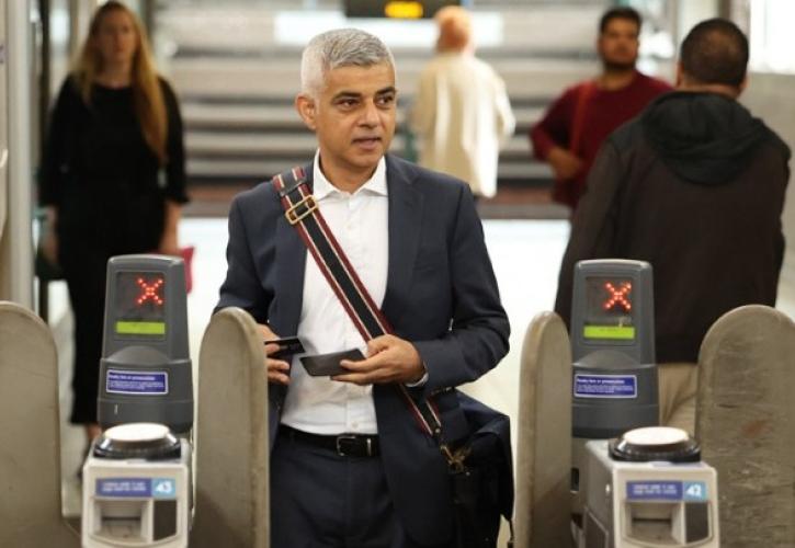 Βρετανία: Ανησυχεί ο δήμαρχος του Λονδίνου για το «χάος» που ενδέχεται να προκληθεί με τους νέους ελέγχους της ΕΕ