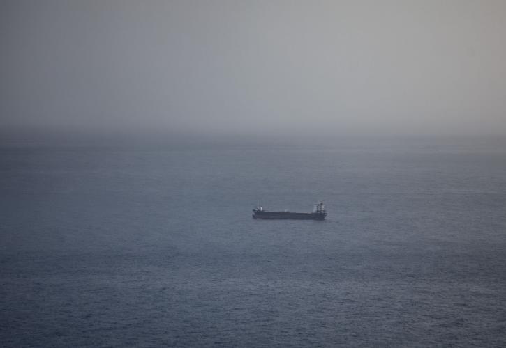Ερυθρά Θάλασσα: Στα ύψη τα ναύλα – Ευκαιρίες για κέρδη για τους εφοπλιστές, απώλειες για τον Πειραιά