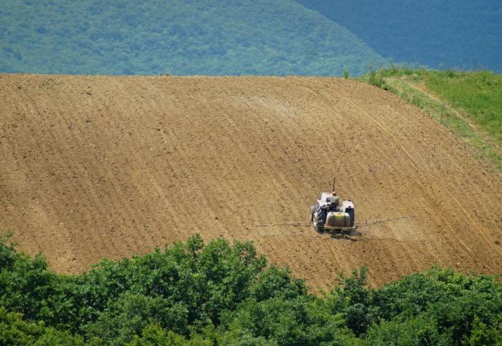 Διεύρυνση του επιδόματος παιδιού στις αγρότισσες μητέρες