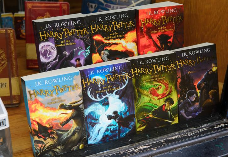 Βιβλίο της πρώτης έκδοσης της σειράς Χάρι Πότερ πωλήθηκε 11.000 αγγλικές λίρες σε δημοπρασία
