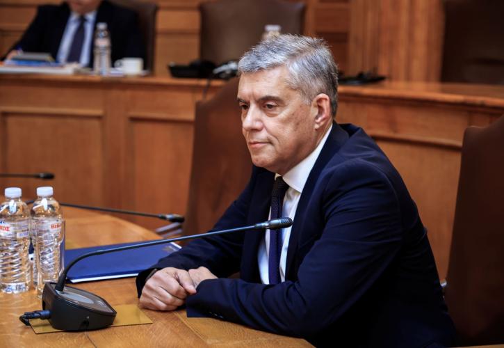 Επίθεση με μπογιές στον Κώστα Αγοραστό στη Θεσσαλονίκη