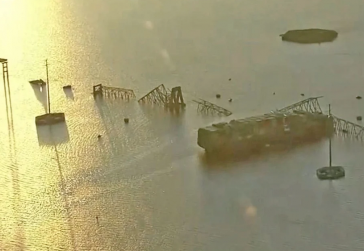Βαλτιμόρη: Έξι αγνοούμενοι μετά την κατάρρευση γέφυρας - Το πλοίο είχε προλάβει να εκπέμψει SOS