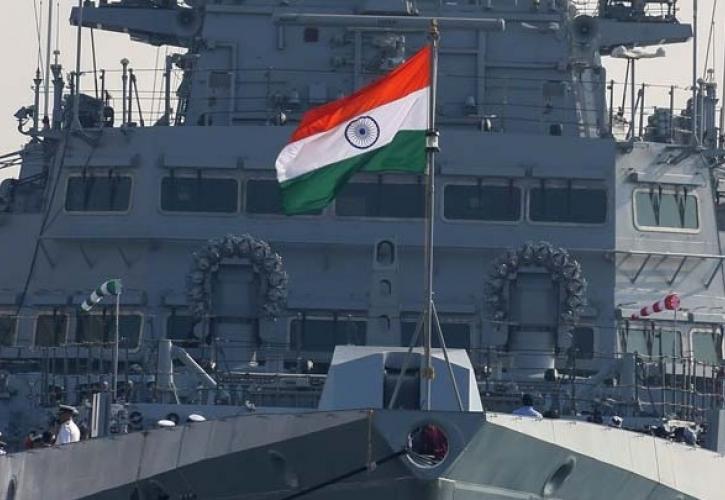 Ινδία: Πολεμικό Ναυτικό διέσωσε ιρανικό αλιευτικό που είχε καταληφθεί από πειρατές