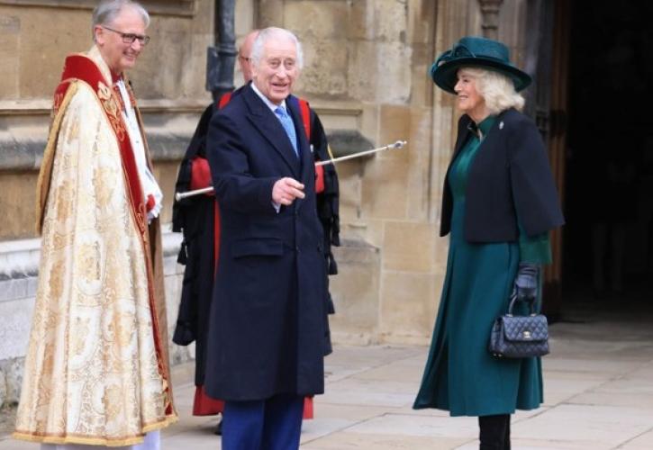 Βρετανία: Ο βασιλιάς Κάρολος παραβρέθηκε στην πασχαλινή λειτουργία