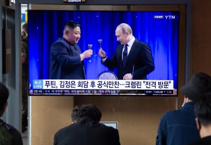 Β. Κορέα: Ο Κιμ Γιονγκ Ουν οδήγησε την λιμουζίνα που του δόθηκε από τον Πούτιν