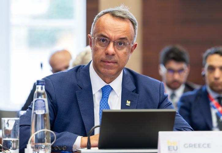Σταϊκούρας: Έμπρακτη η στήριξη της κυβέρνησης στον κλάδο των αυτοκινητιστών ταξί