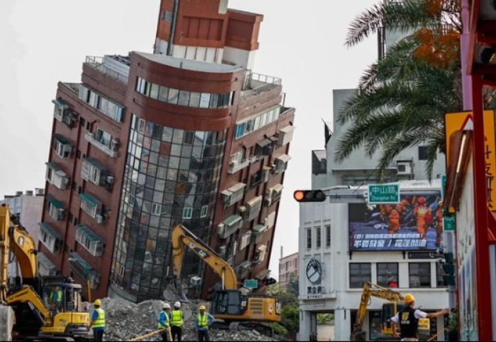 Ταϊβάν: Διασώσεις εγκλωβισμένων μετά τον σεισμό των 7,4 Ρίχτερ - 9 νεκροί, πάνω από 1.000 οι τραυματίες