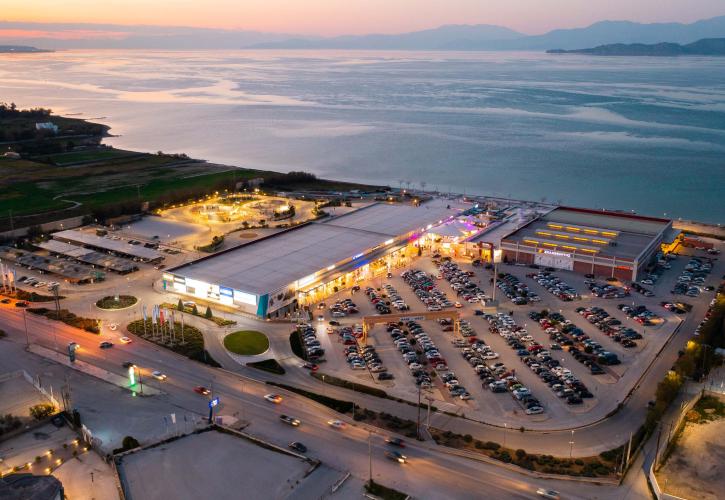 Noval Property: Τοποθέτηση φωτοβολταϊκού σταθμού στο εμπορικό πάρκο Mare West στην Κόρινθο