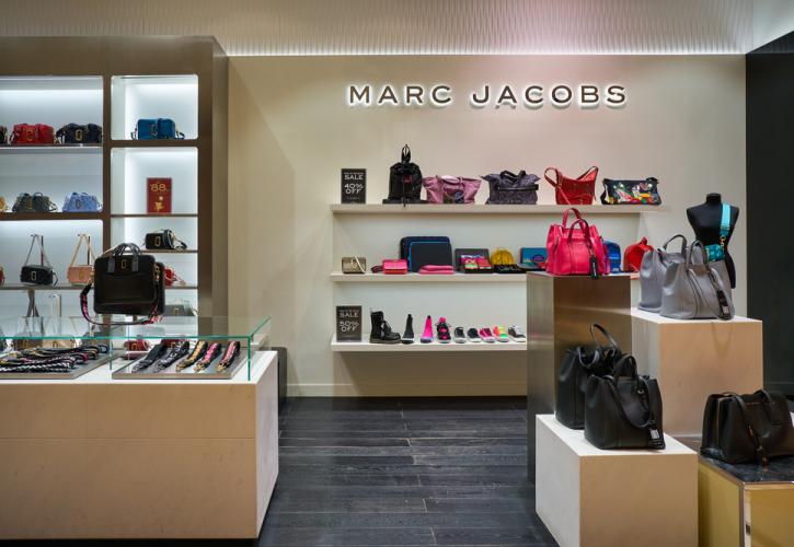 Η LVMH εισπράττει ενδιαφέρον για την Marc Jacobs και το... εξετάζει