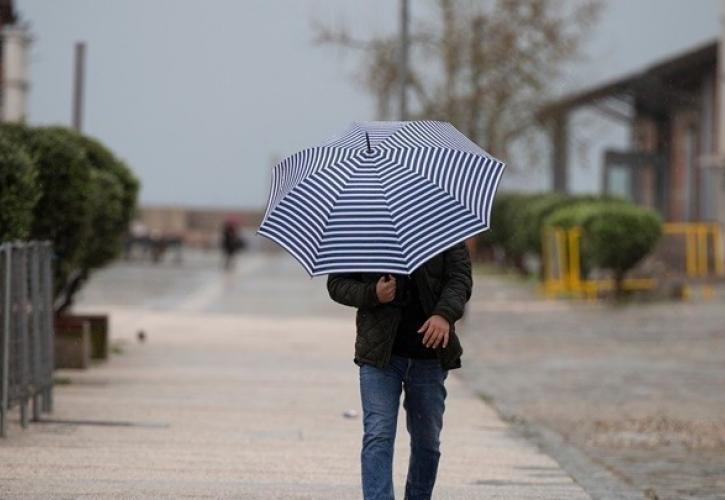 Βροχές στo μεγαλύτερο κομμάτι της χώρας αναμένονται σήμερα- Βελτιωμένος ο καιρός την Κυριακή του Πάσχα