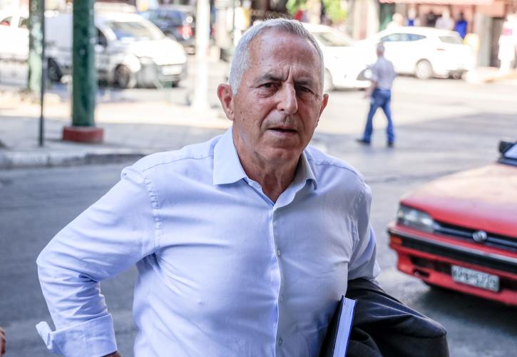 Ευάγγελος Αποστολάκης: Ξέρετε κανένα κόμμα που να μην έχει «μαύρα»;