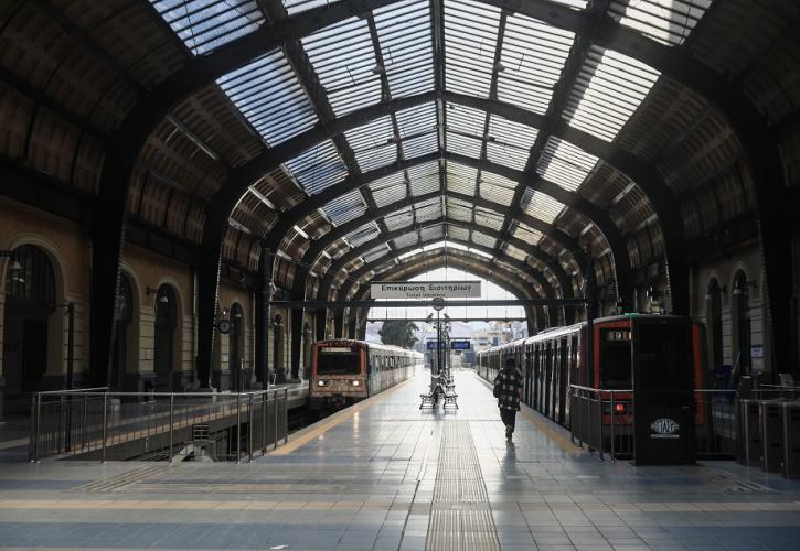 Πώς «ανέβηκε» στην κυβερνητική ατζέντα η υπογειοποίηση του Ηλεκτρικού στον Πειραιά – Οι μελέτες, τα κόστη, η Dimand