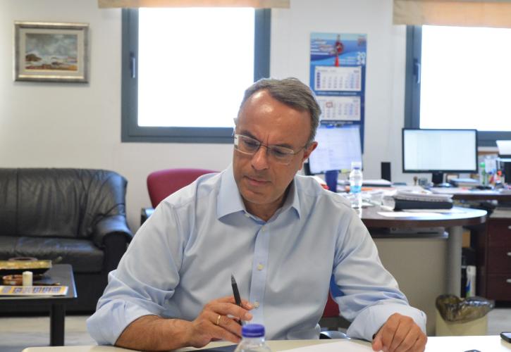 Συνάντηση εργασίας στο αεροδρόμιο «Νίκος Καζαντζάκης» είχε ο Χρήστος Σταϊκούρας