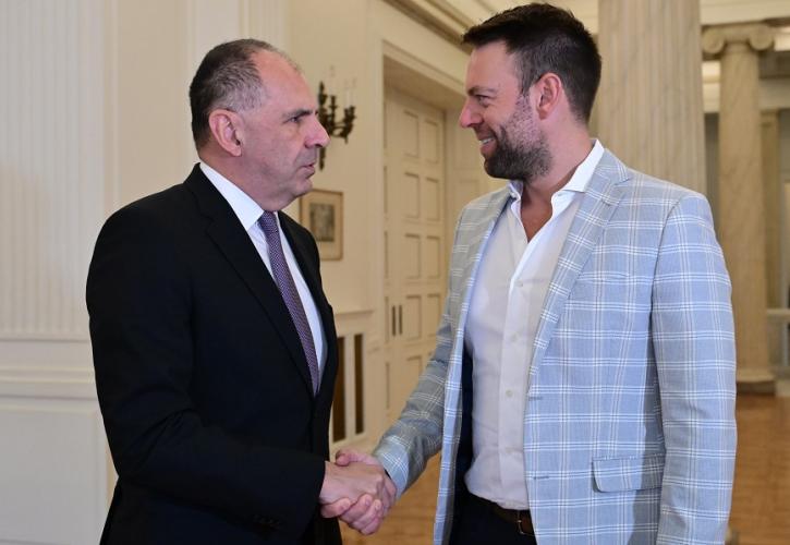 Συνάντηση Γεραπετρίτη - Κασσελάκη: Ο πρόεδρος του ΣΥΡΙΖΑ ανησυχεί για τις προκλητικές τουρκικές ενέργειες