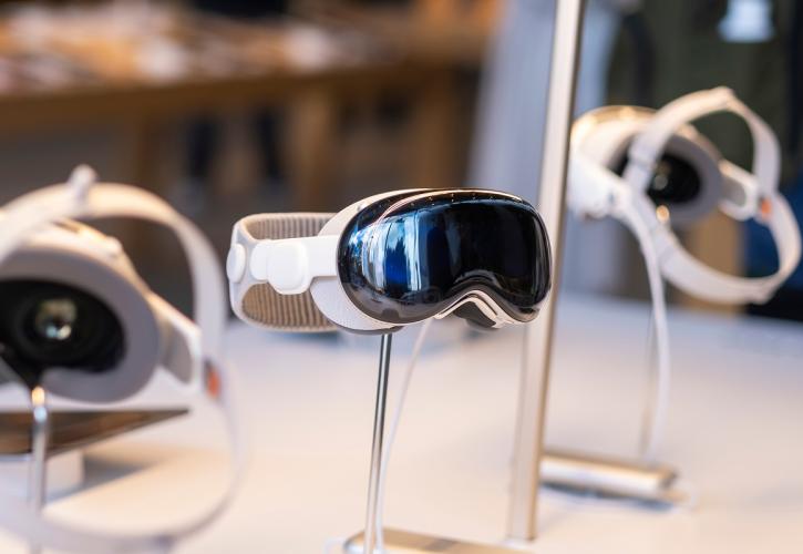 Apple Vision Pro: Σε ποιες χώρες είναι διαθέσιμο από σήμερα το headset των 3.500 δολαρίων