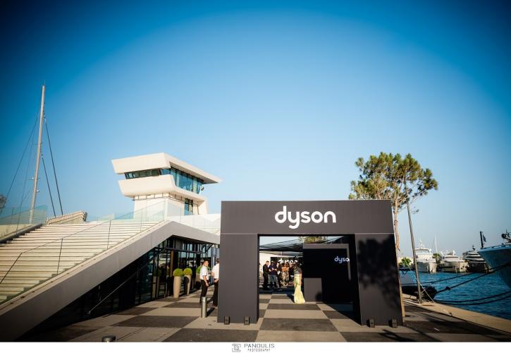 Dyson: Άνοιξε pop-up store στην Astir Marina Bουλιαγμένης