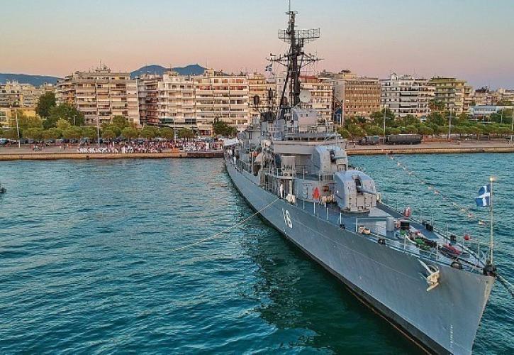 Στο ναύσταθμο Σαλαμίνας θα μεταφερθεί το επόμενο διάστημα για συντήρηση το αντιτορπιλικό «Βέλος»