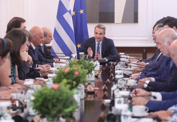 Μητσοτάκης στο υπουργικό: Η κυβέρνηση έτοιμη να παρέμβει προς όφελος των πολιτών για το ρεύμα