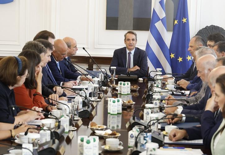 Τα 4+4 κίνητρα για καινοτομία και συγχωνεύσεις επιχειρήσεων - Το σχέδιο που παρουσιάστηκε στο υπουργικό