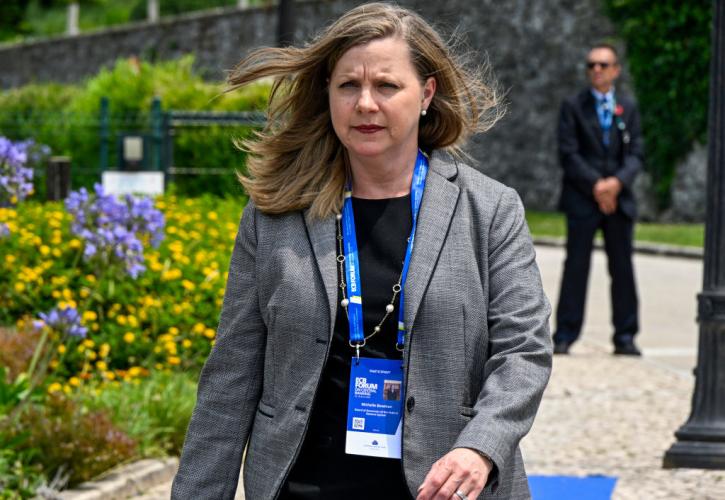 Μπάουμαν (Fed): Να διασφαλιστεί η «ασφαλής» πτώχευση των Αμερικανών τραπεζών