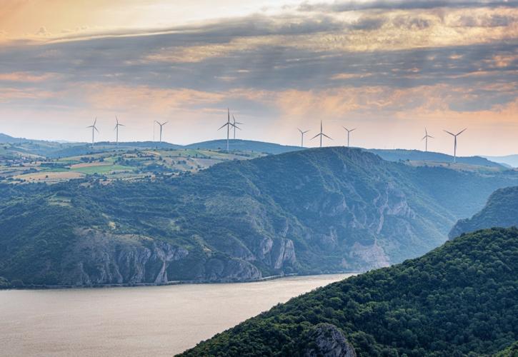 ΔΑΕΕ: Πανελλαδική προκαταρκτική εξέταση για αιολικά πάρκα μετά τη φωτιά στη Βοιωτία