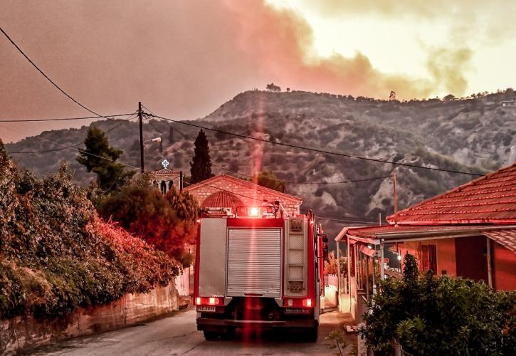 Επιμελητήριο Κορινθίας: Ζητά άμεση στήριξη των επιχειρήσεων μετά την πυρκαγιά