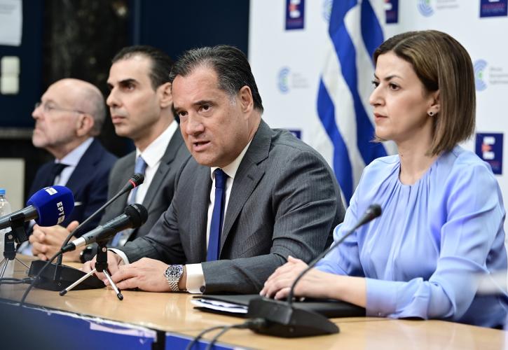 Πράσινο φως για δωρεάν απογευματινά χειρουργεία – Αύξηση απολαβών γιατρών – Προς διαβούλευση ο προσωπικός γιατρός