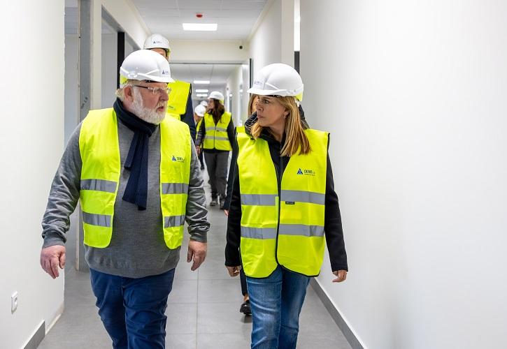 Η Υφυπουργός Ανάπτυξης Ζωή Ράπτη στις εγκαταστάσεις της DEMO στην Τρίπολη