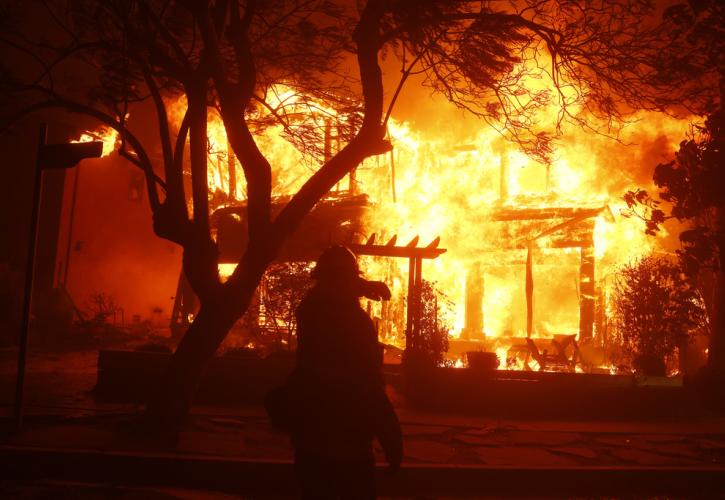Λος Άντζελες: Σύγχυση και πανικός από λανθασμένα μηνύματα εκκένωσης στους πολίτες