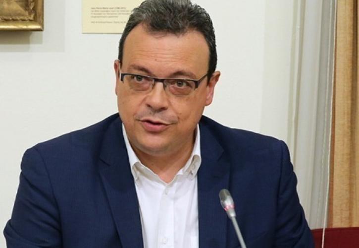 Φάμελλος: Να αποσύρει την υποψηφιότητα Τασούλα ο Μητσοτάκης