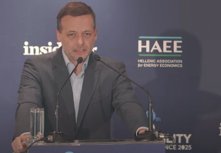 Δούκας στο συνέδριο ηλεκτροκίνησης: Μόνο το 15% κυκλοφορεί με ΜΜΜ στην Αθήνα