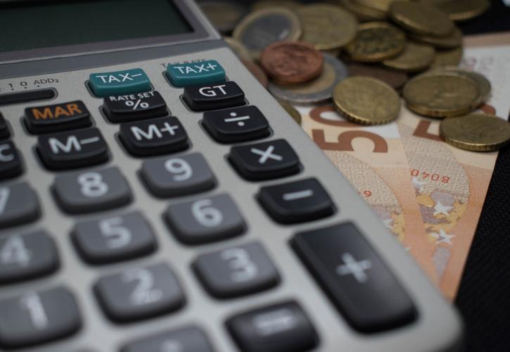 Φέσια Δημοσίου: Πάνω από 2,3 δισ. ευρώ στο τέλος του 2024 – Φουσκωμένοι οι λογαριασμοί των Δήμων και των Δημοσίων Επενδύσεων