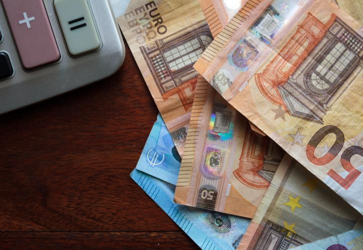 Ελεύθεροι επαγγελματίες: Ποιοι γλιτώνουν από το τεκμήριο – Όλες οι αλλαγές