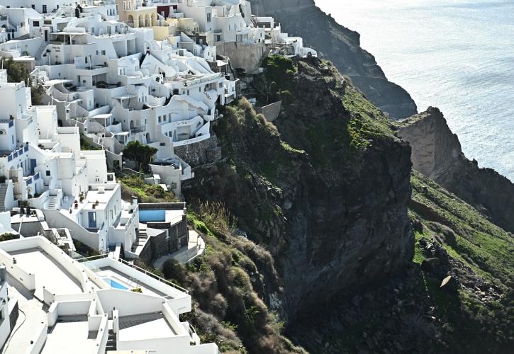 ΕΚΠΑ: Πάνω από 7.700 σεισμοί μέσα σε 10 ημέρες στη Σαντορίνη