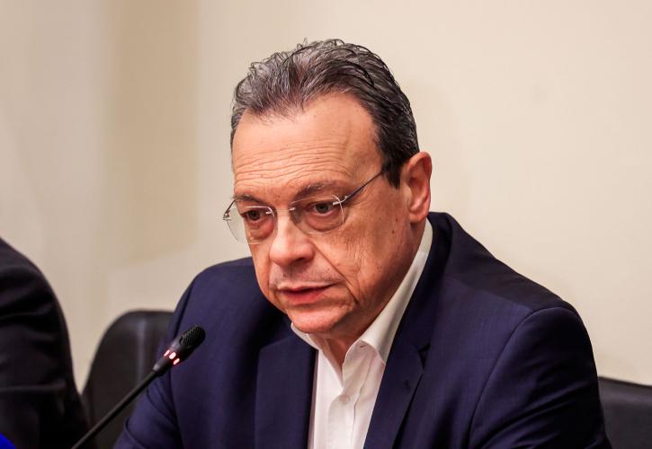 Φάμελλος: Να κατατεθεί η πρόταση δυσπιστίας από τα προοδευτικά κόμματα