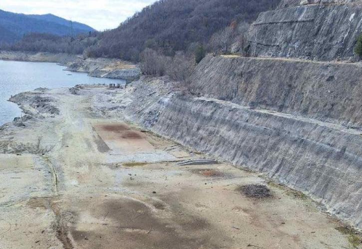 Δράμα: Ανησυχία από τη μείωση της στάθμης του νερού στο μεγάλο φράγμα του Θησαυρού