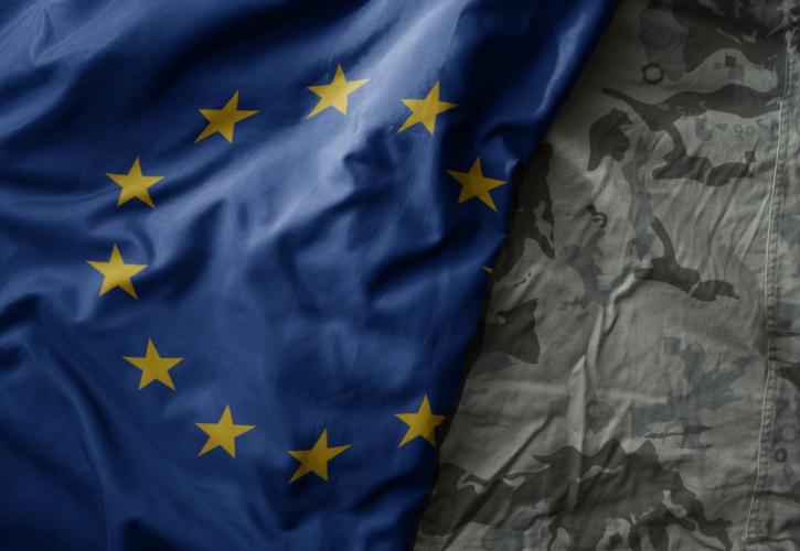 ΕΕ: Δύσκολη η απεξάρτηση της αμυντικής αγοράς από τις ΗΠΑ – Τα κενά και οι στρατηγικές κινήσεις