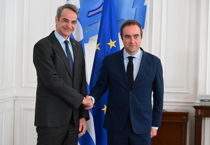 Συνάντηση Μητσοτάκη με τον Γάλλο υπ. Άμυνας: Πολύ σημαντική η στρατηγική σχέση μεταξύ των δύο χωρών